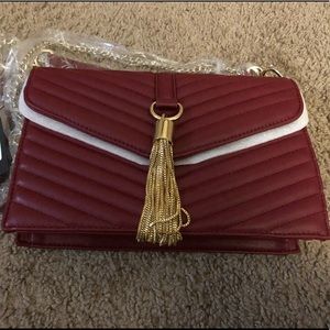 NWT INC QUILTED SHOULDER BAG😍💖💖💖